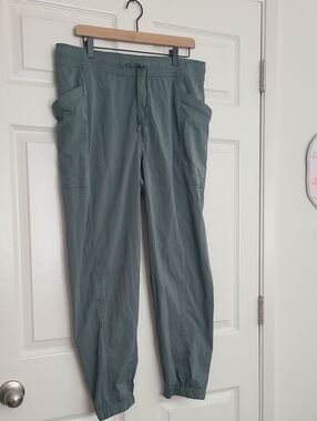 Eddie Bauer Women's Forest Green Drawstring Joggers